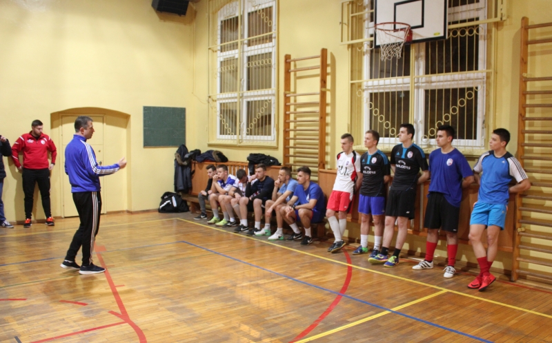 trening_seniorzy_22_01_2018_800px_07.jpg trening_seniorzy_22_01_2018_800px_07.jpg