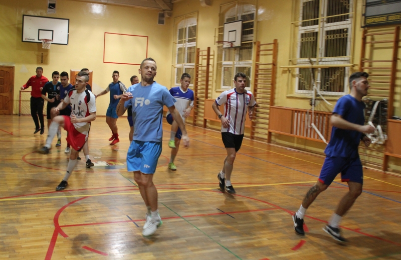 trening_seniorzy_22_01_2018_800px_08.jpg trening_seniorzy_22_01_2018_800px_08.jpg