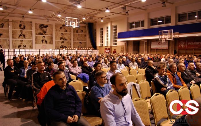 konferencja_cetniewo_grudzien_2019_700_px_03.jpg konferencja_cetniewo_grudzien_2019_700_px_03.jpg